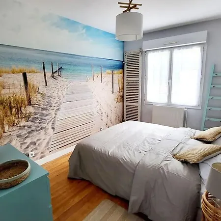 Maison A 200 M * 메르빌프랑세빌플라쥐